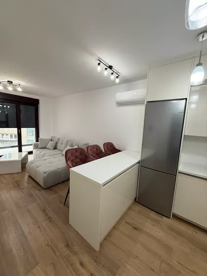 Vuka Karadžića 6 | 4zida.rs