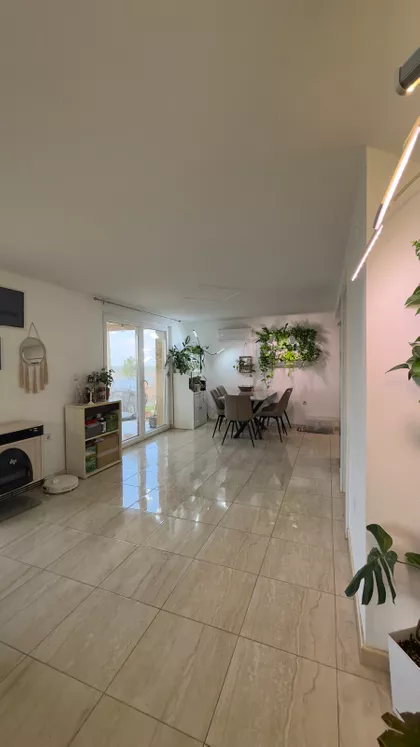 Radnička | 4zida.rs