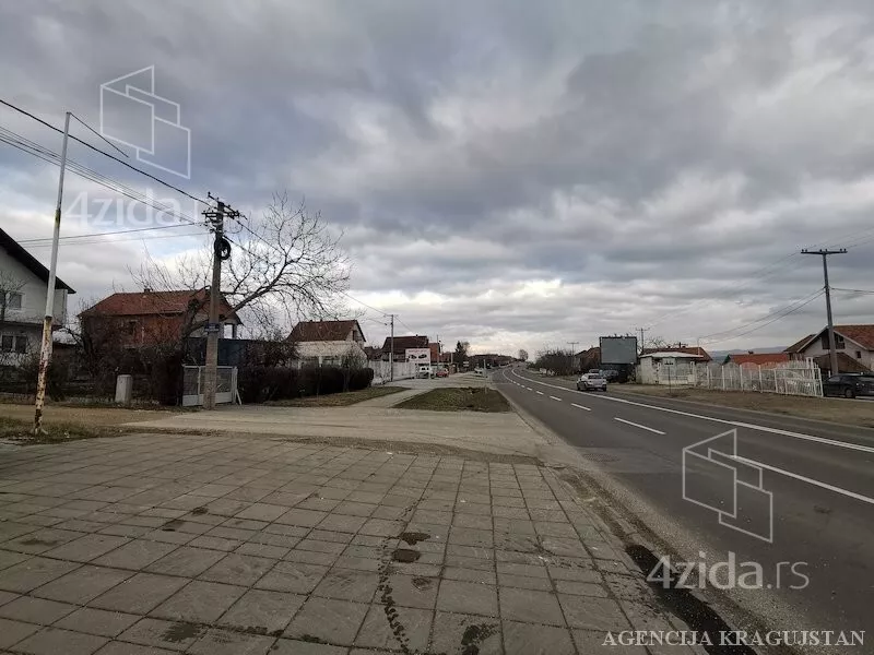 Poslovna zgrada | 4zida