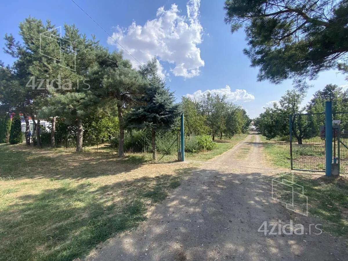 Plac | 4zida