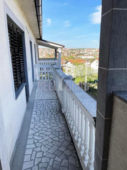 Vojinovića kula | 4zida.rs