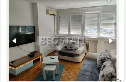 Karadjordjev Trg | 4zida.rs