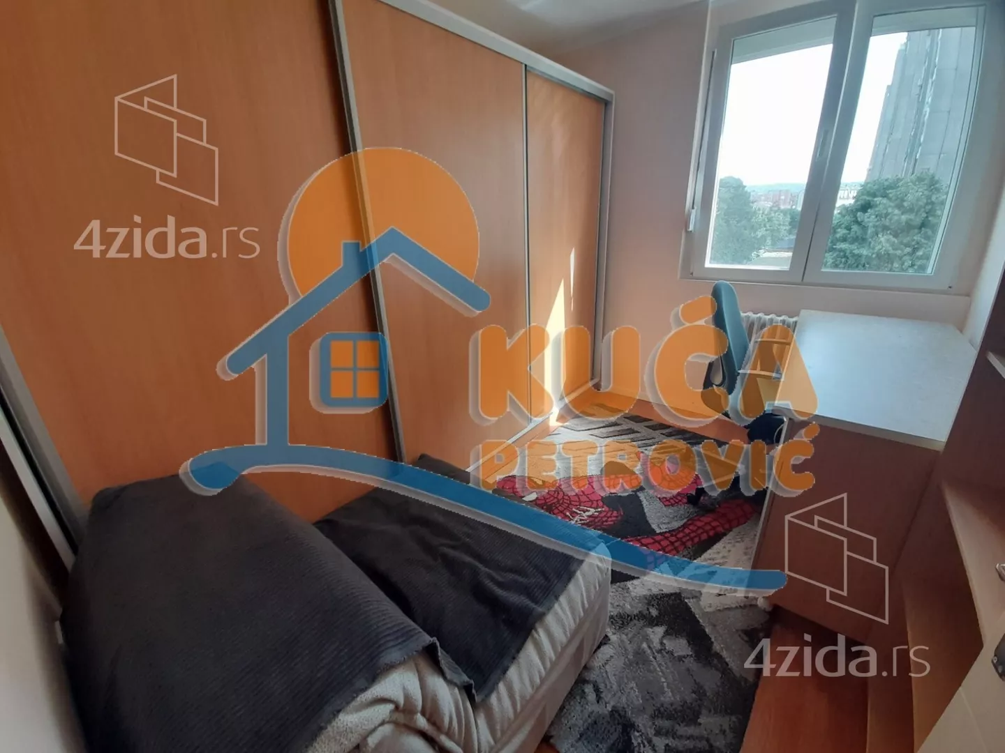 Dvoiposoban stan | 4zida