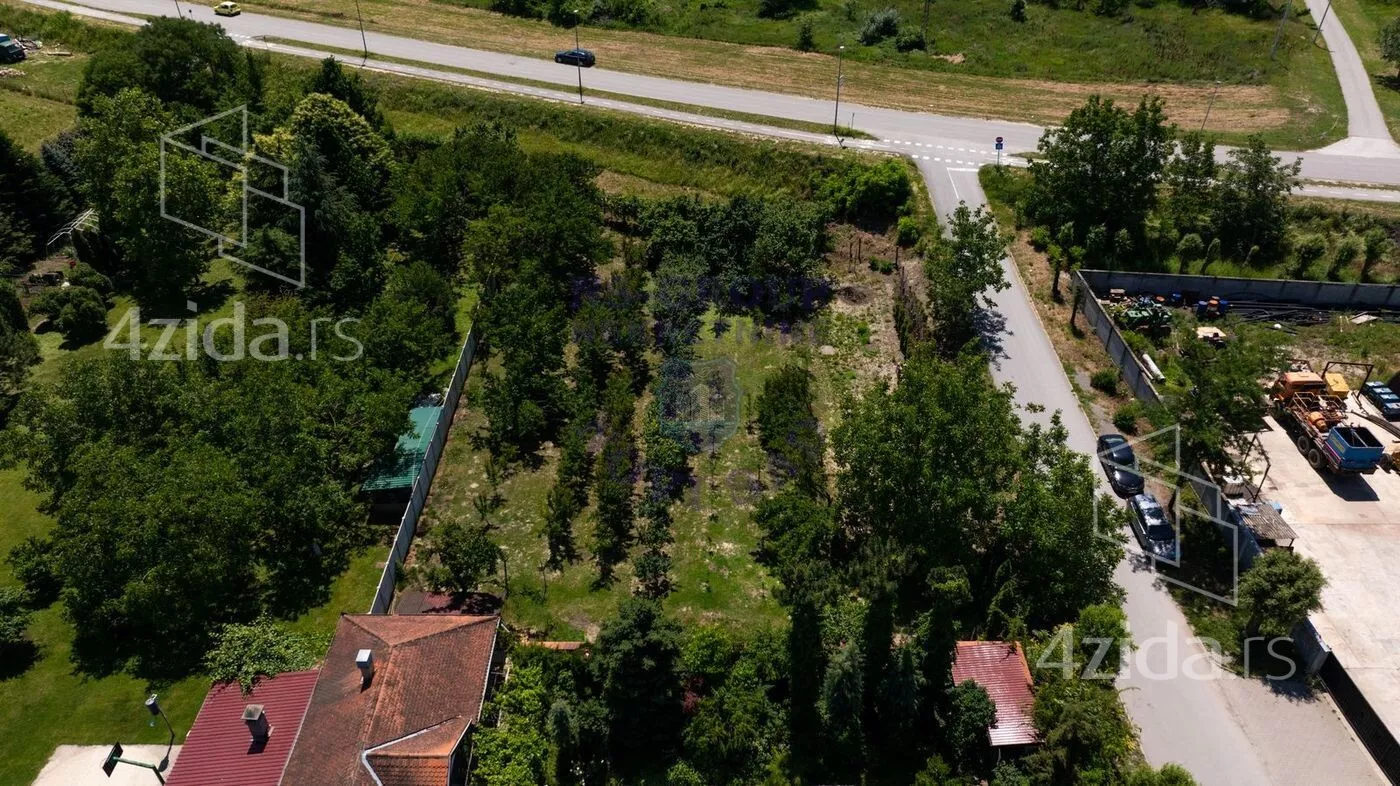 Građevinsko zemljište | 4zida