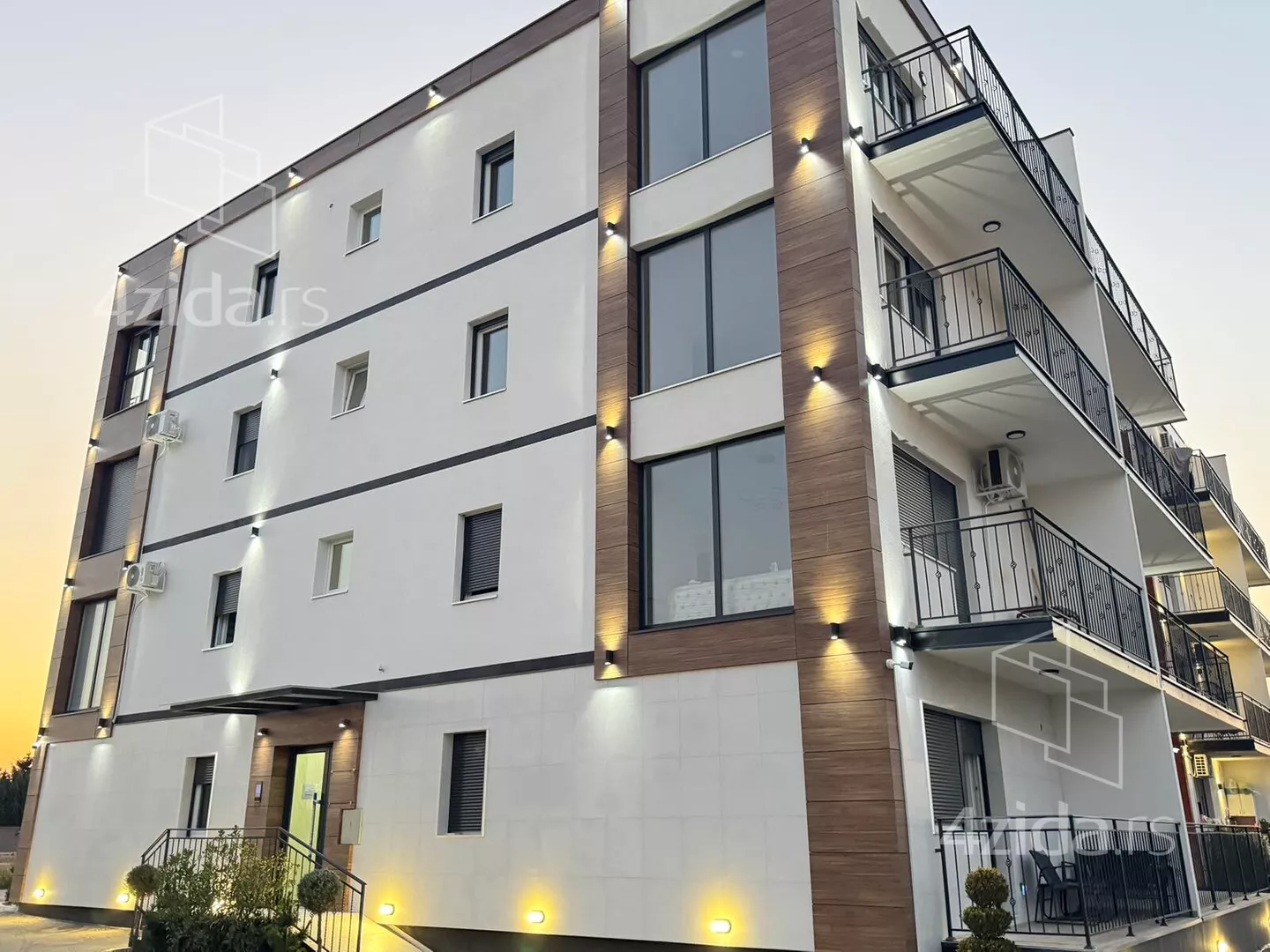 Dvoiposoban stan | 4zida