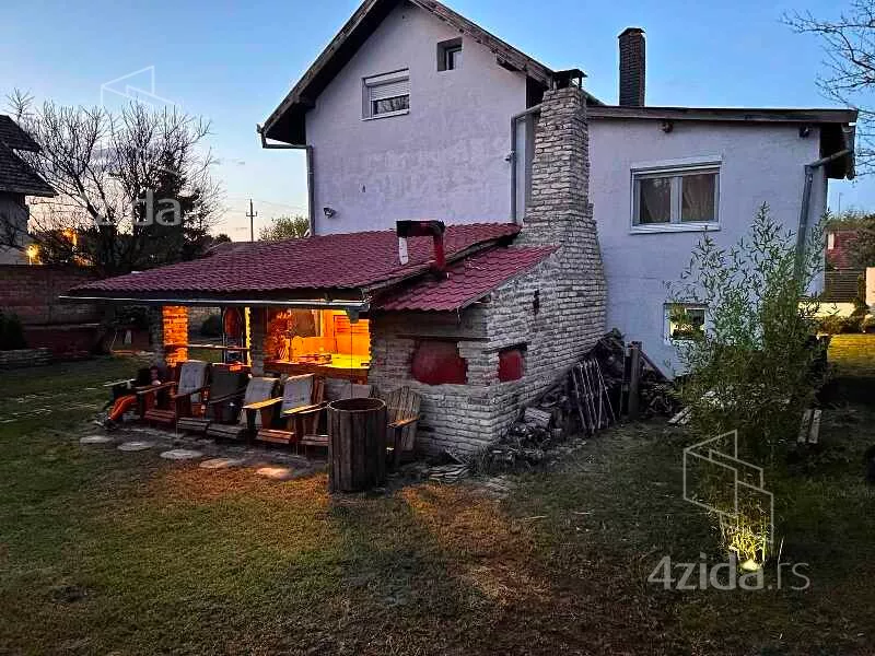 Kuća | 4zida
