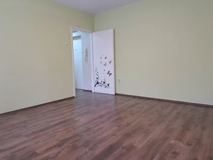 Pariske Komune | 4zida.rs