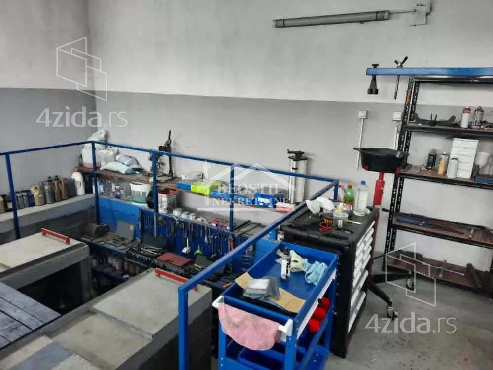 Lokal | 4zida