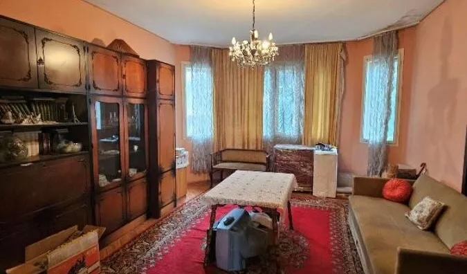 Četvoroiposoban stan | 4zida