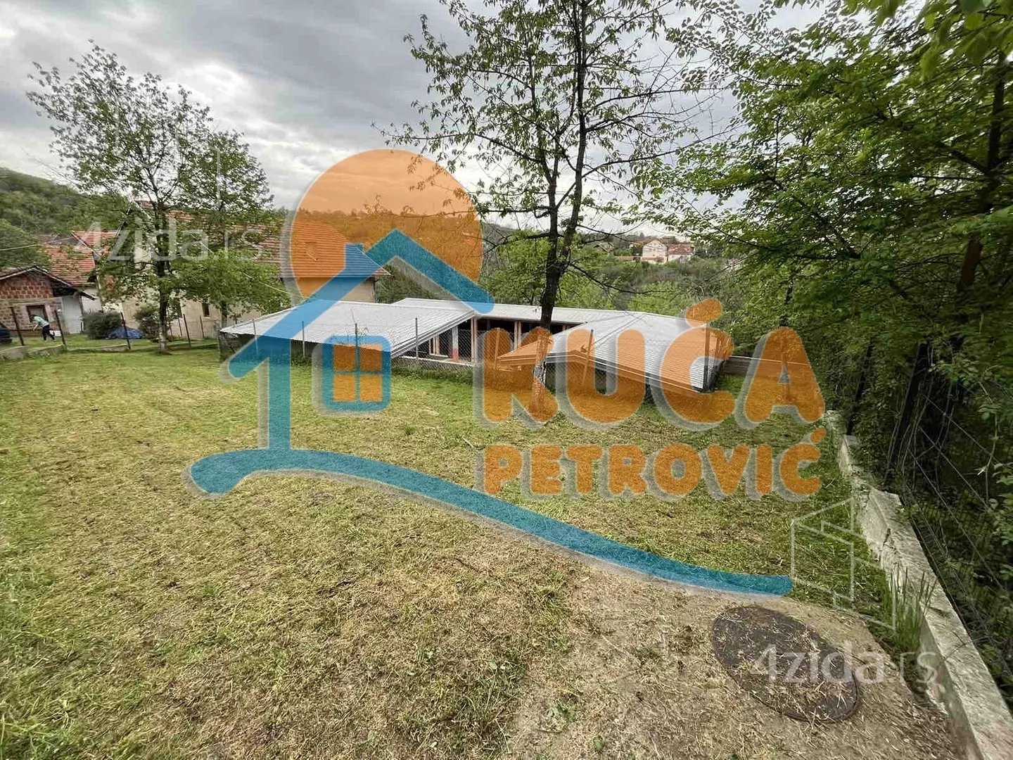Građevinsko zemljište | 4zida