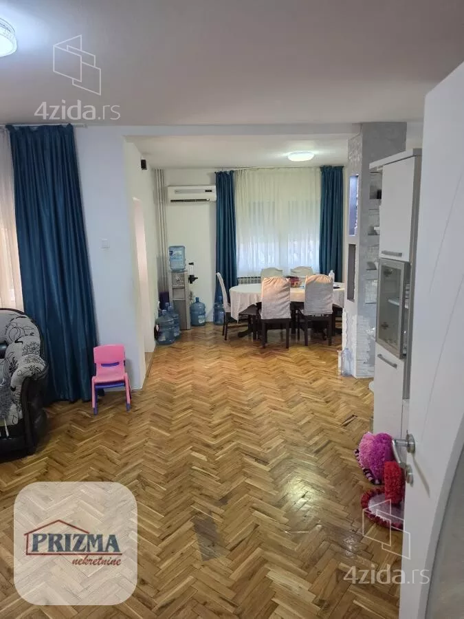 Kuća | 4zida