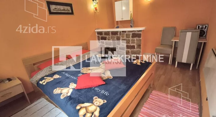 Petosoban stan | 4zida