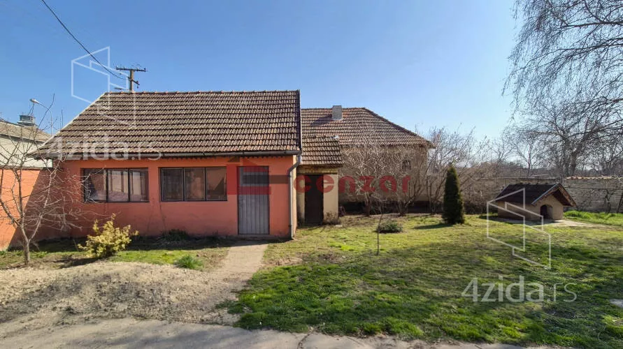 Продается 1-этажный дом, Bajmok, 47.000€, 185m² — фото