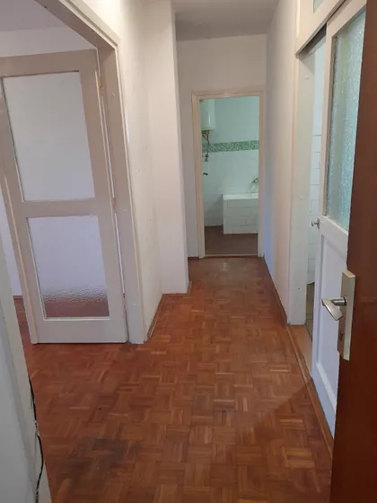 Bulevar Cara Lazara 54 | 4zida.rs