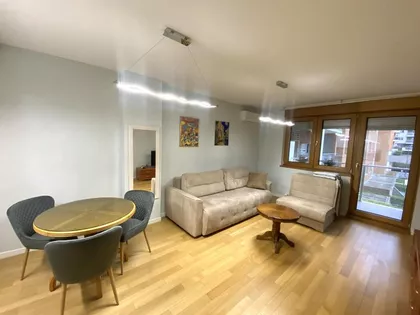 Uroša Martinovića | 4zida.rs