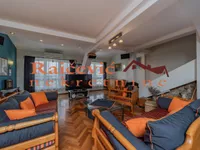 Karađorđev Trg, Zemun opština, Beograd | 4zida.rs