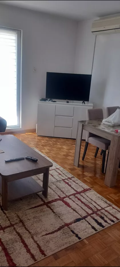 Pere Todorovića 28 | 4zida.rs