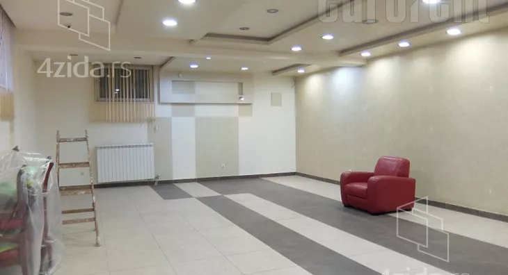 Poslovni prostor | 4zida