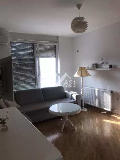 Vuka Karadžića | 4zida.rs