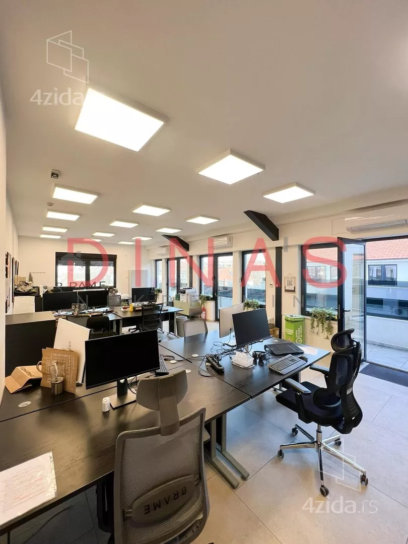 Poslovni prostor | 4zida
