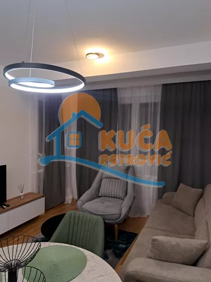 Taska Uzunovića | 4zida.rs