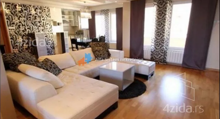 Troiposoban stan | 4zida