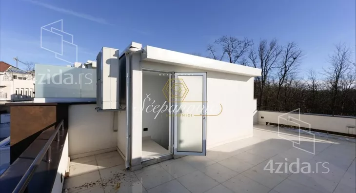 Petosoban stan | 4zida