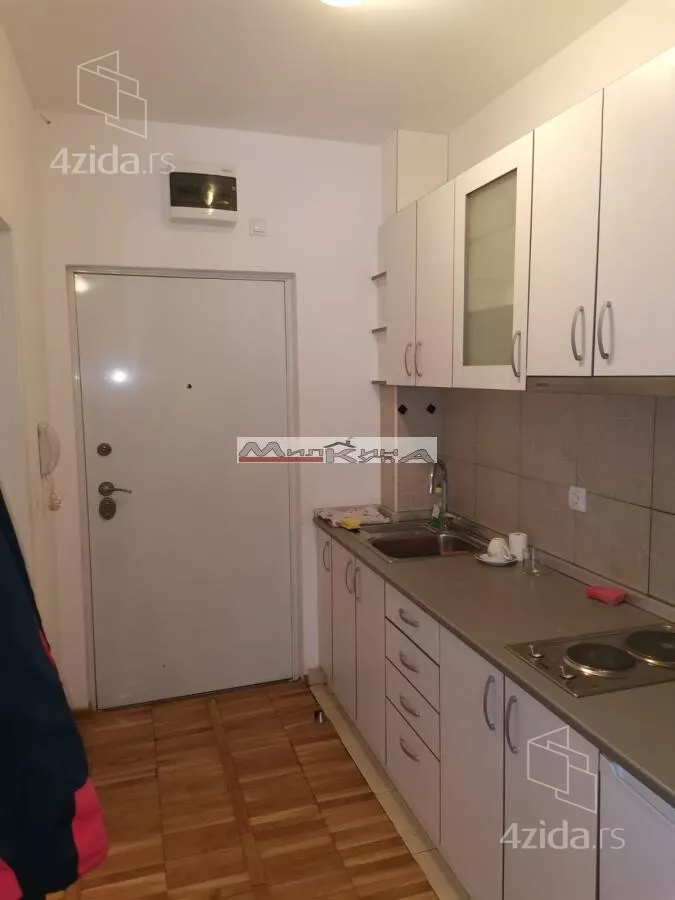 Garsonjera | 4zida