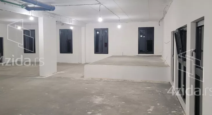 Poslovni prostor | 4zida