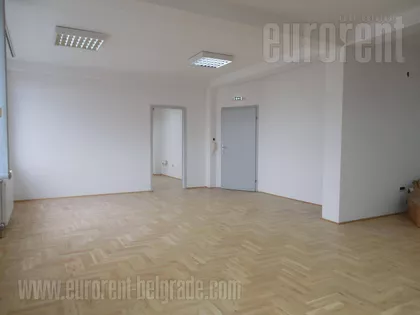 LABUDOVO BRDO | 4zida.rs