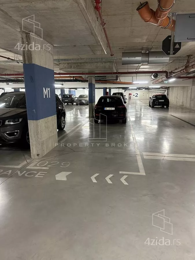 Garaža | 4zida