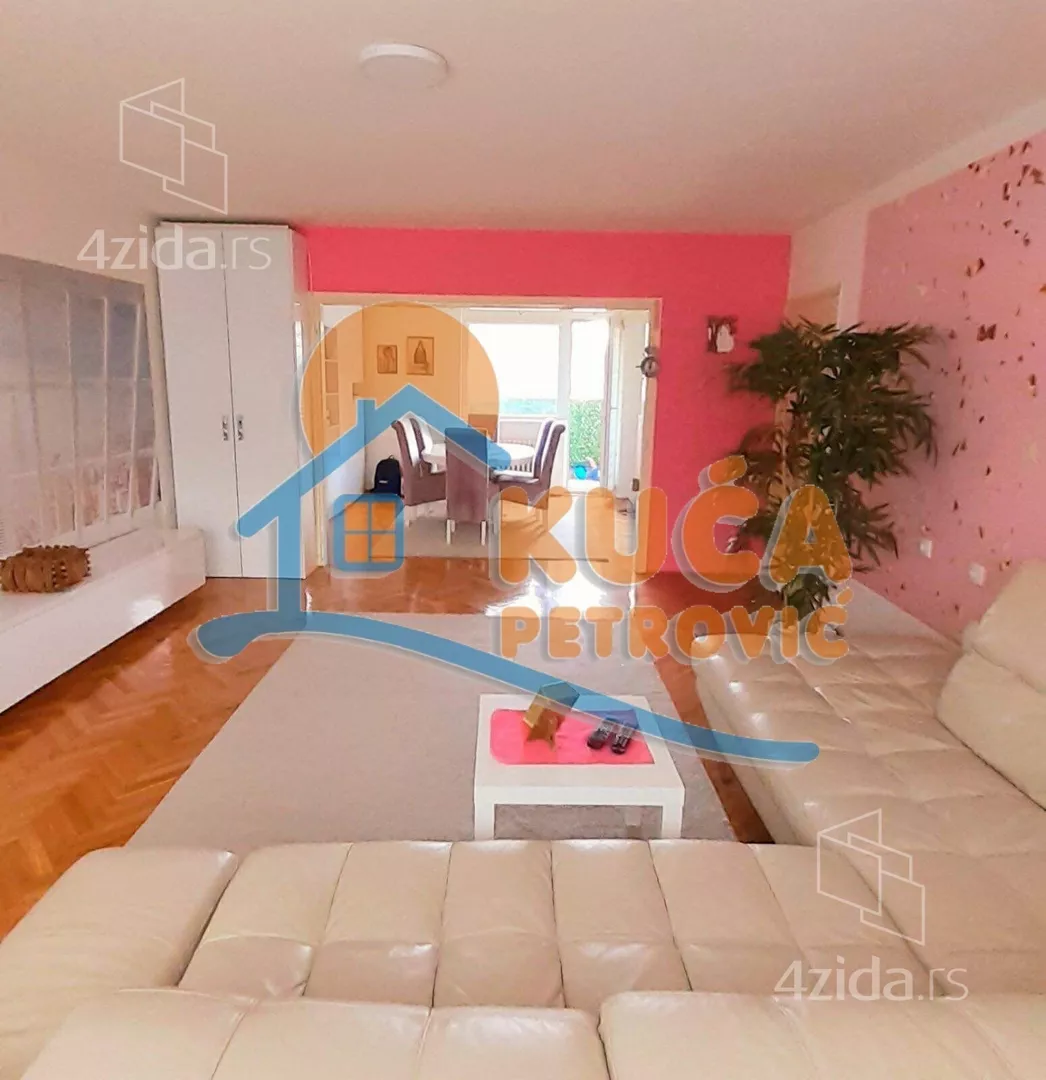 Četvorosoban stan | 4zida