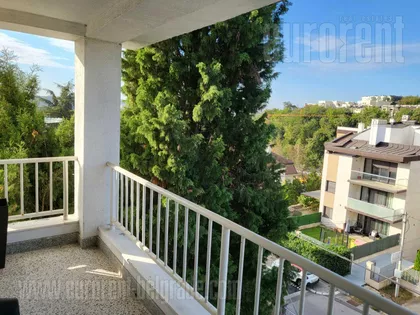 DEDINJE BELI DVOR | 4zida.rs