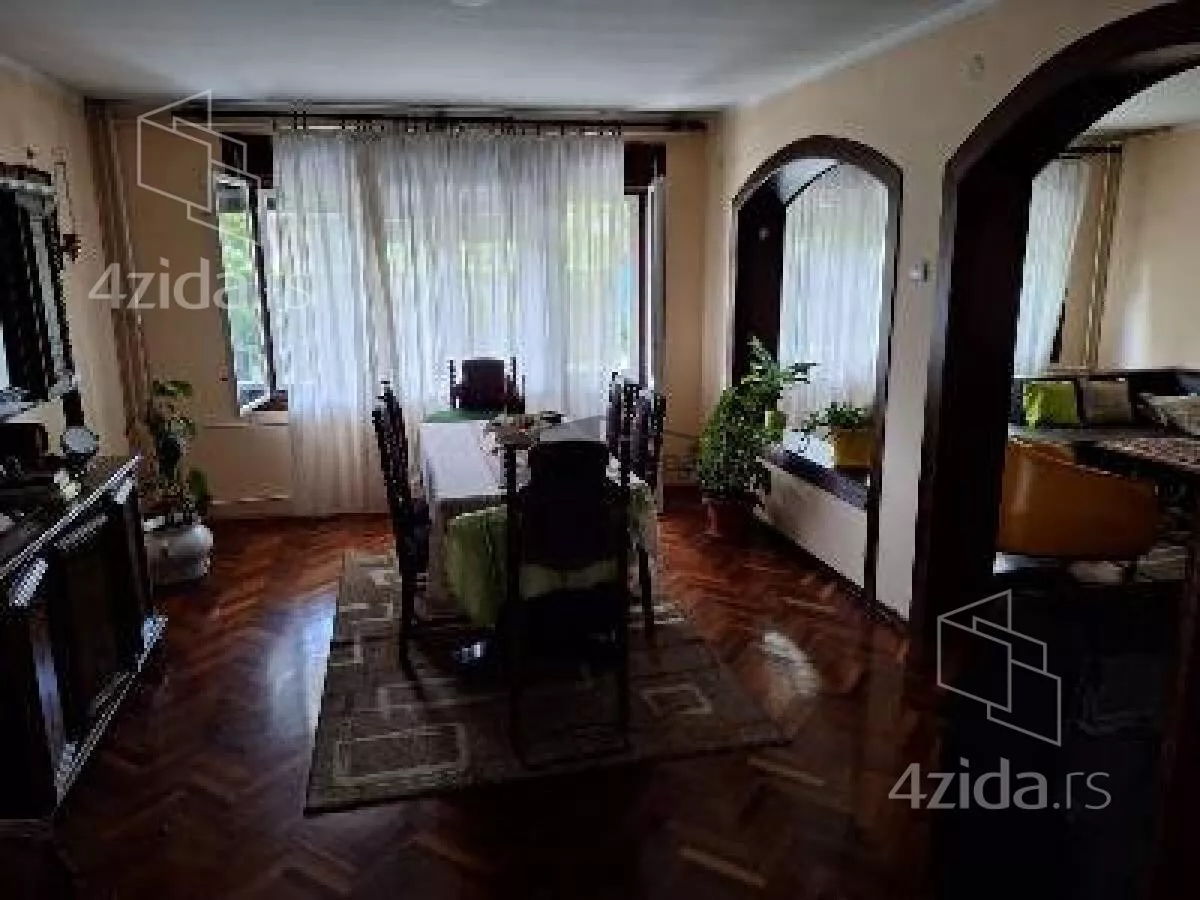 Kuća | 4zida