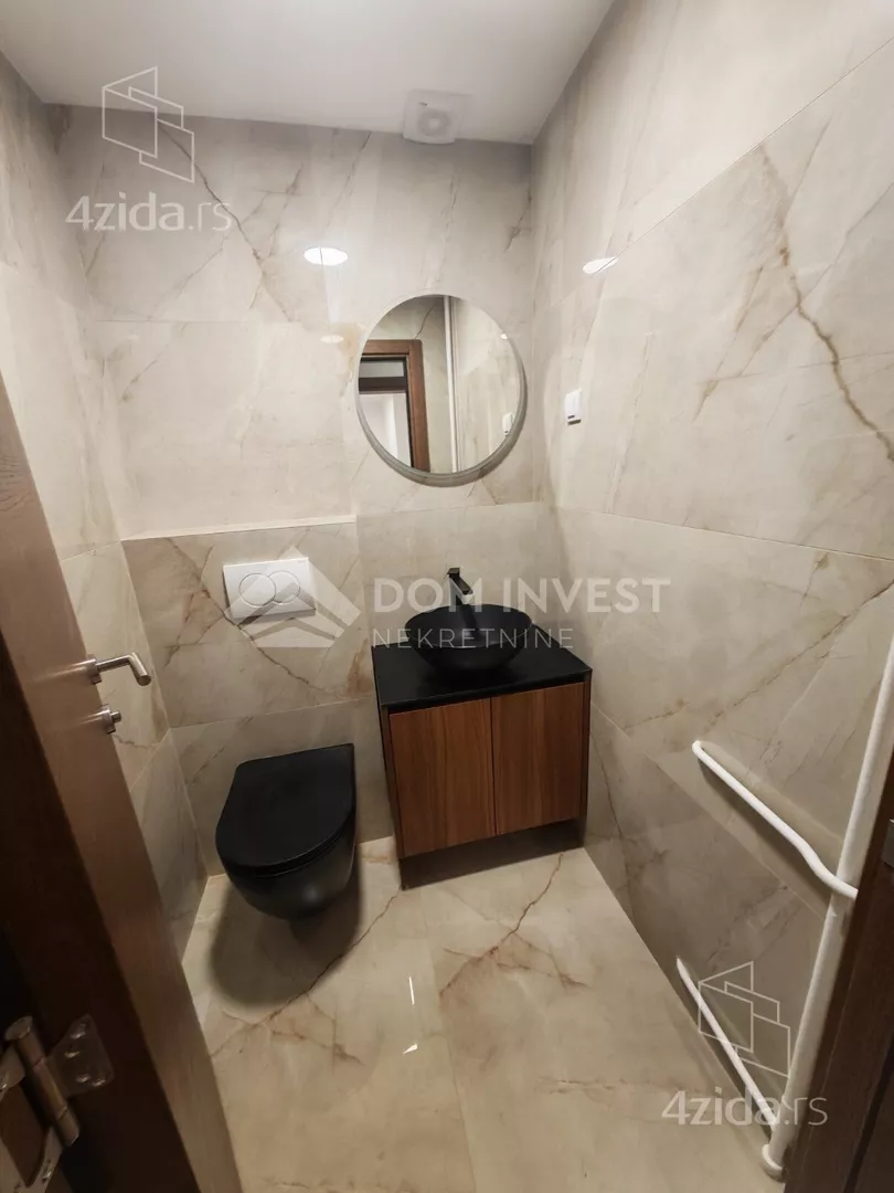 Petosoban stan | 4zida