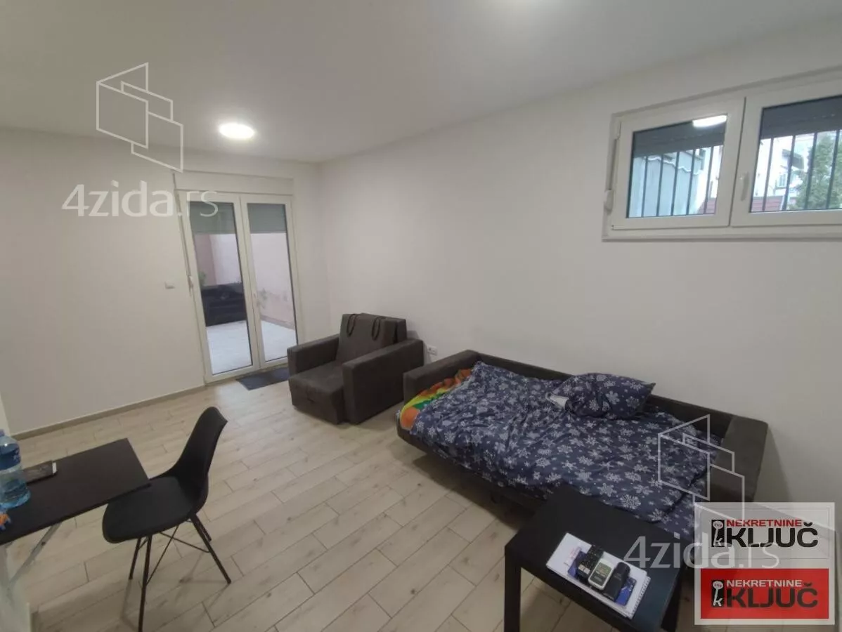 Garsonjera | 4zida
