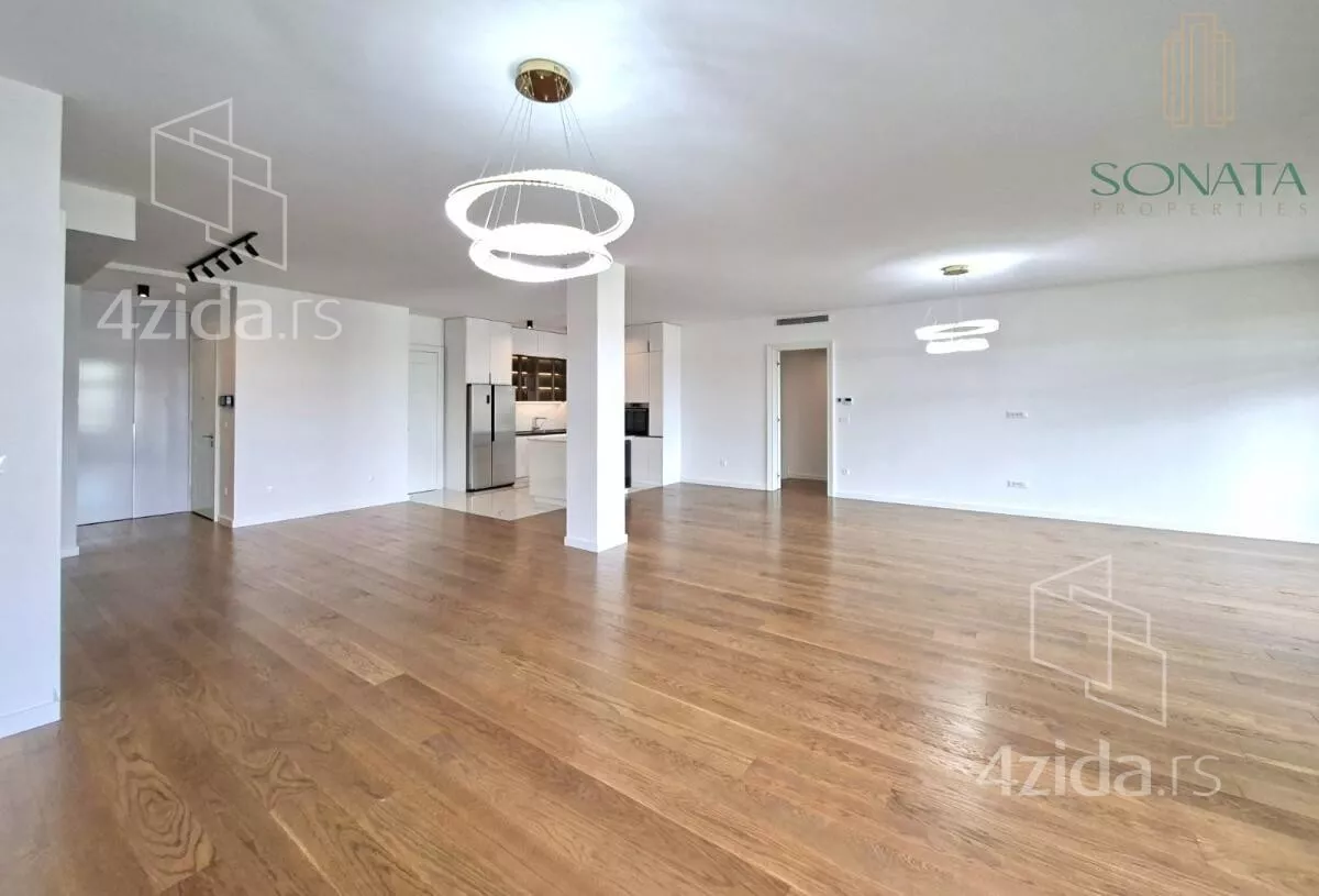 Petosoban stan | 4zida