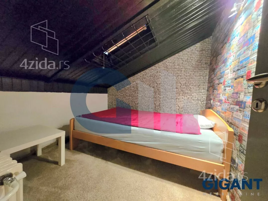 Petosoban stan | 4zida