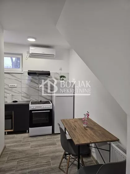 Žitni Trg | 4zida.rs