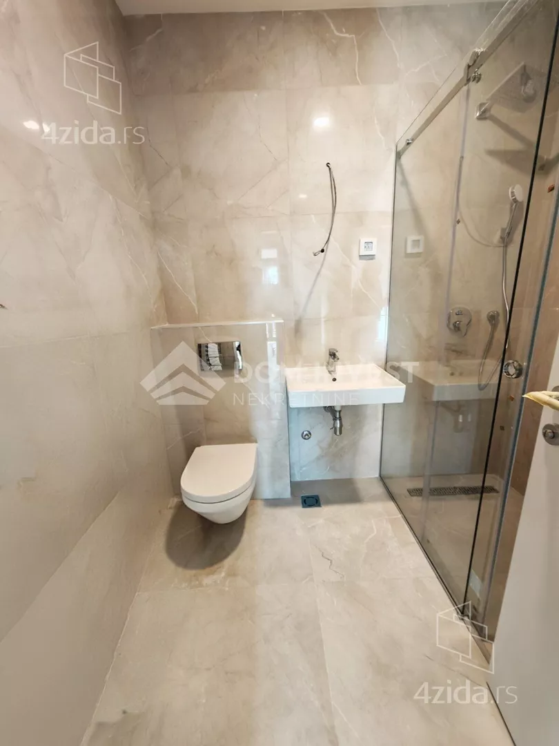 Petosoban stan | 4zida