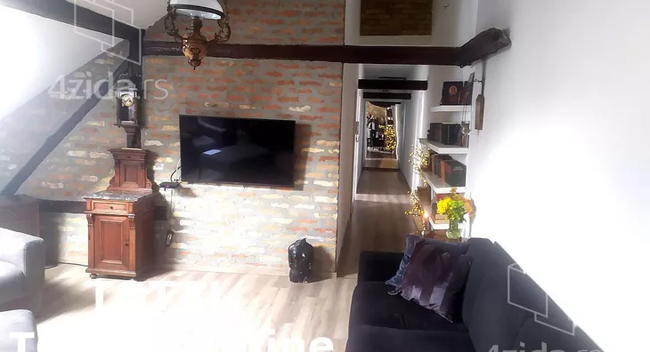 Petoiposoban stan | 4zida