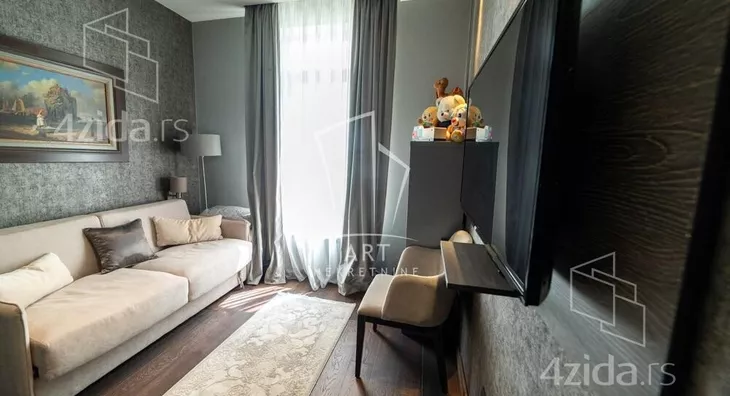 Petosoban stan | 4zida