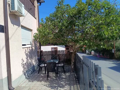 Vašarište | 4zida.rs