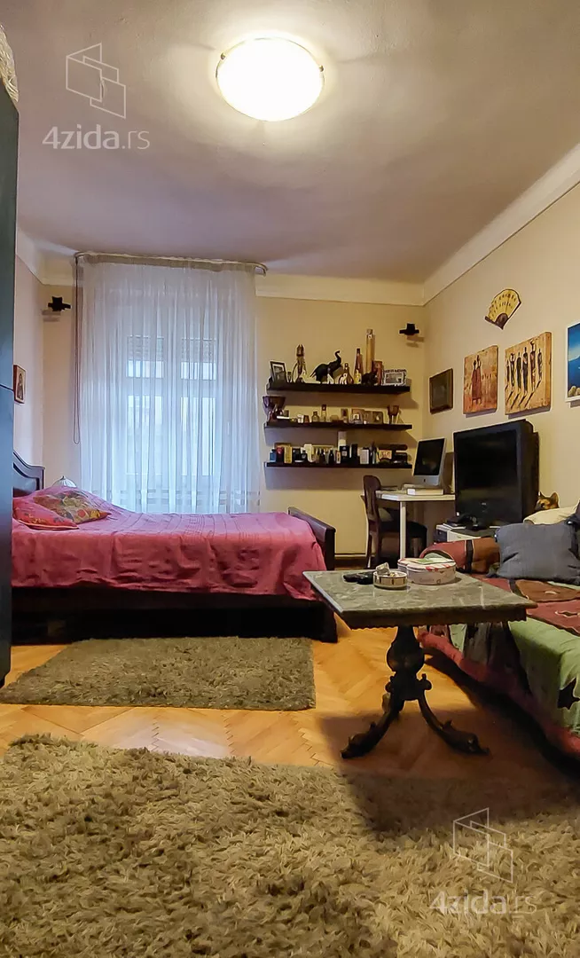 Petosoban stan | 4zida