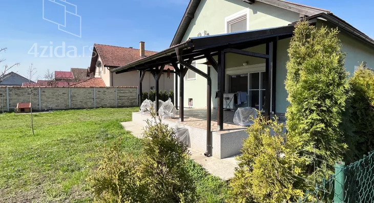 3-etažna kuća | 4zida