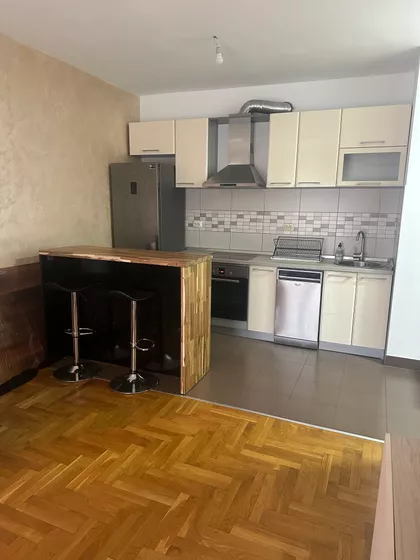 Petra Konjovića 14 | 4zida.rs