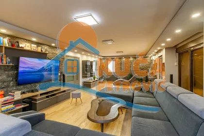 Ratka Sofijanića | 4zida.rs