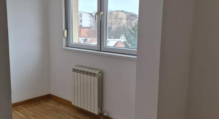 Četvoroiposoban stan | 4zida