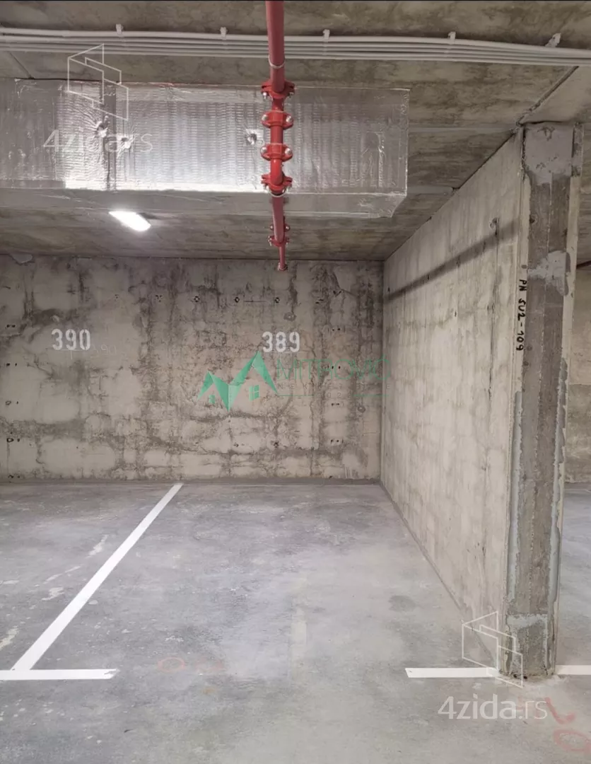 Garaža | 4zida
