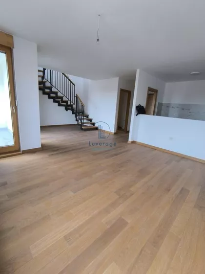 Šumadijska | 4zida.rs